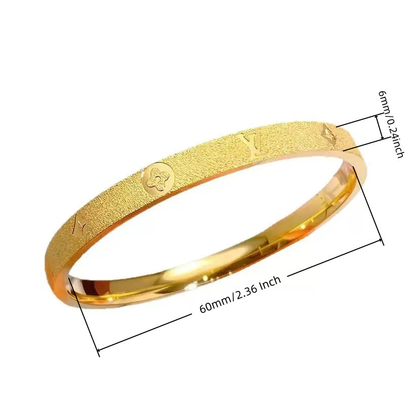 A precise ladies' bracelet accessory