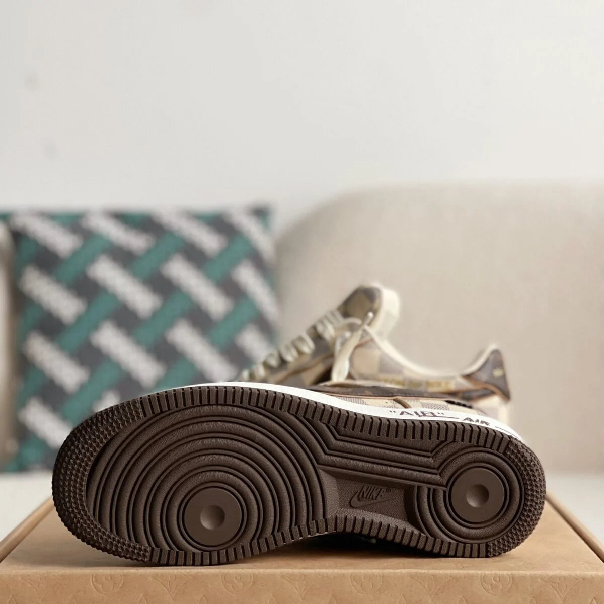 Checkered Jacquard Low-Top Casual Sneakers