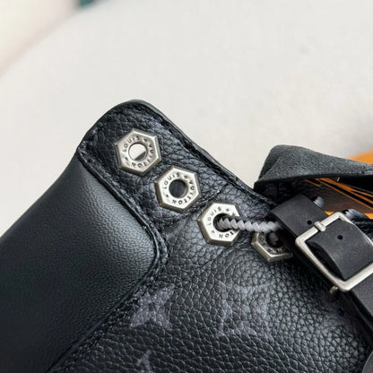 Black Textured High-Top Men's Work Boots