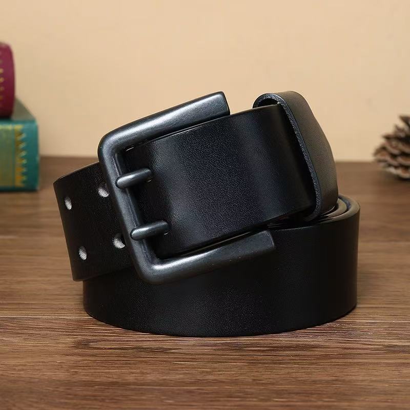 Retro-style button-fastened men's belt