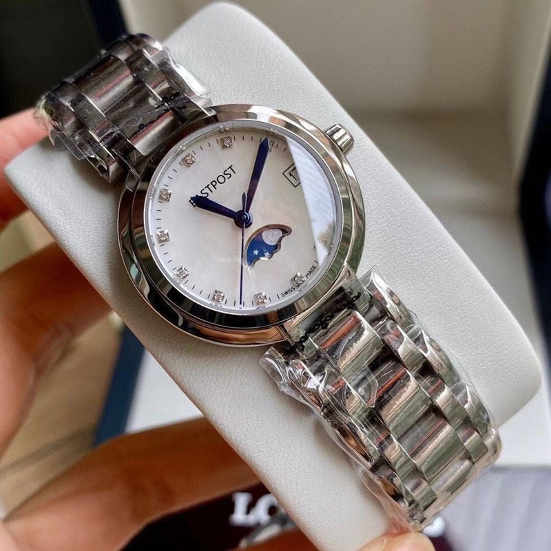 Roman Numeral Elegant Commute Watch