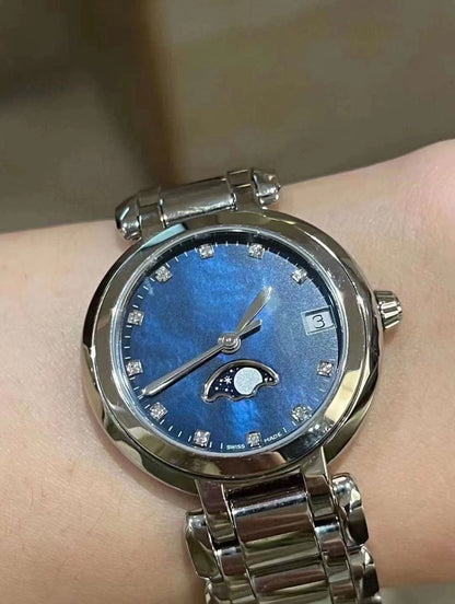 Roman Numeral Elegant Commute Watch