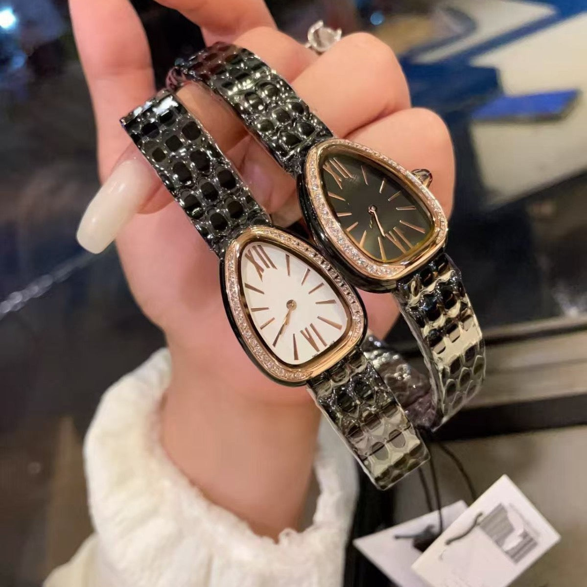 Triangle Dial Retro Women's Watch