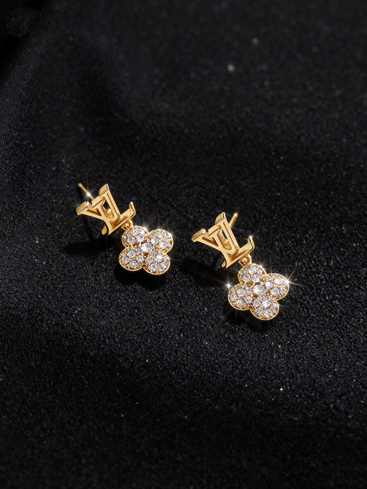 Diamond Clover Pendant Stud Earrings