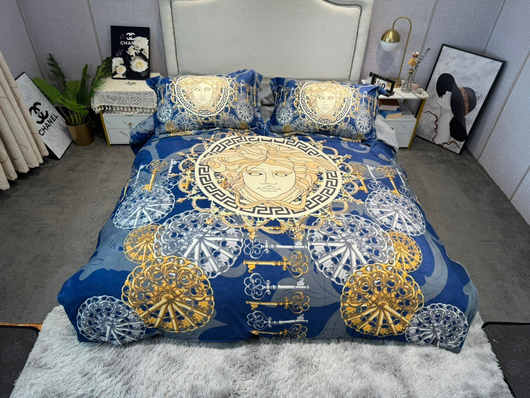 Color-Block Logo Flannel Warm Duvet Cover