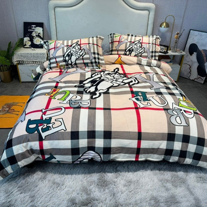 Color-Block Logo Flannel Warm Duvet Cover