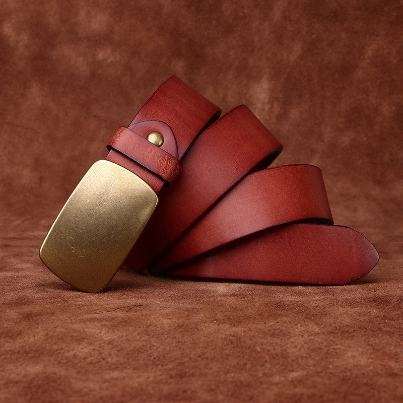 Vintage Distressed Men's Genuine Leather Belt, Accented with Metal Buckle, Highlighting Rugged and Uninhibited Style